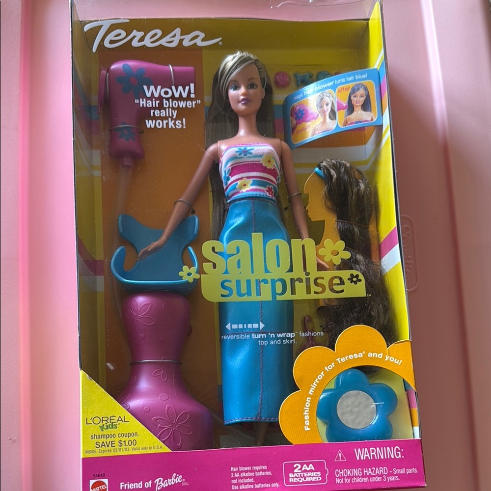 💈💅💇‍♀️2001 Barbie Salon Surprise Teresa Doll - NIB / NOS - Box Wear Noted